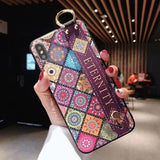 Retro Geometric Art Wrist Strap Hand Band Silicone Phone Case Back Cover for iPhone 12 Pro Max/12 Pro/12/12 Mini/SE/11 Pro Max/11 Pro/11/XS Max/XR/XS/X/8 Plus/8 - halloladies